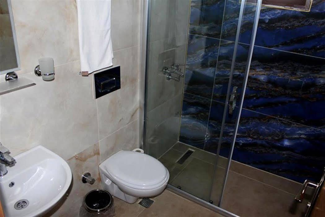 Britannia Hotel Кемер Экстерьер фото