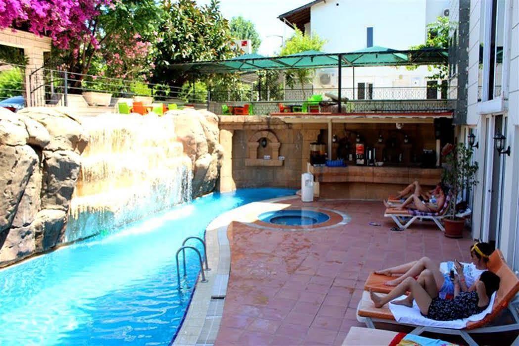Britannia Hotel Кемер Экстерьер фото